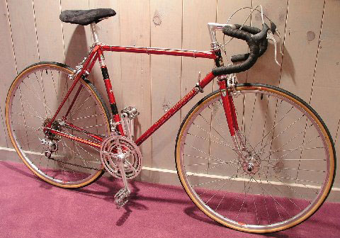 Motobecane Grand Jubilee - side view