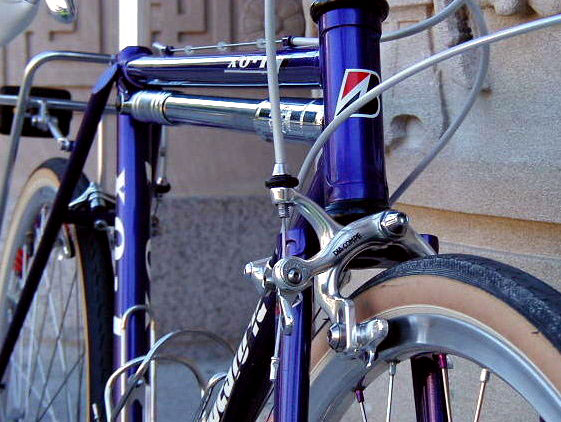 Bridgestone XO-1 - front view detail