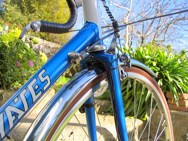 Dave Yates - headtube & wiring detail