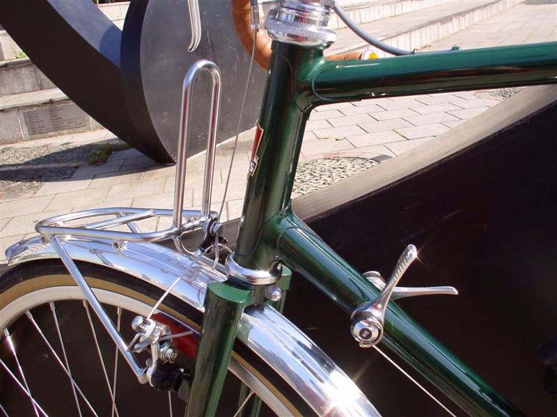 Alps 2004 Custom - headtube rack & shifter detail