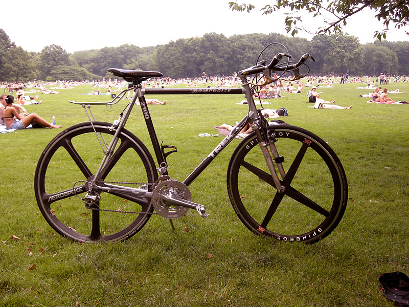 Trek 2100 - side view