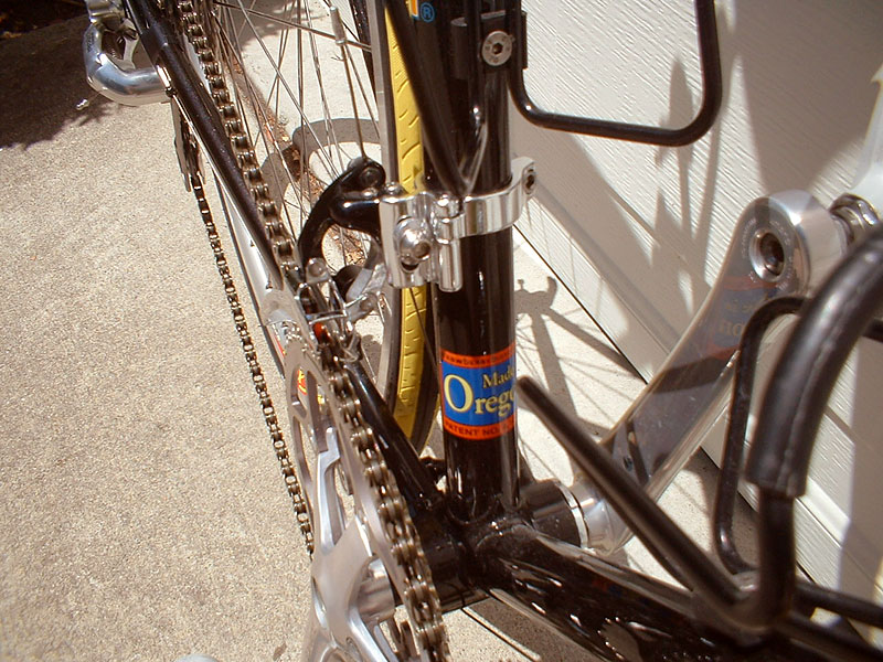 Strawberry - bottom bracket detail