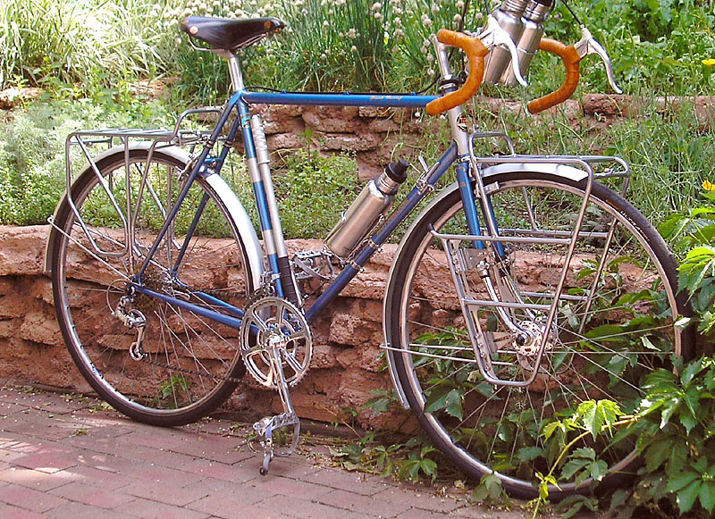 Motobecane Grand Touring - front angle view