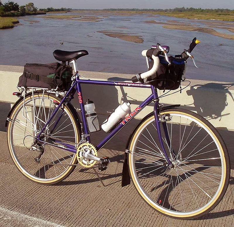 Trek 700 MT - front angle view