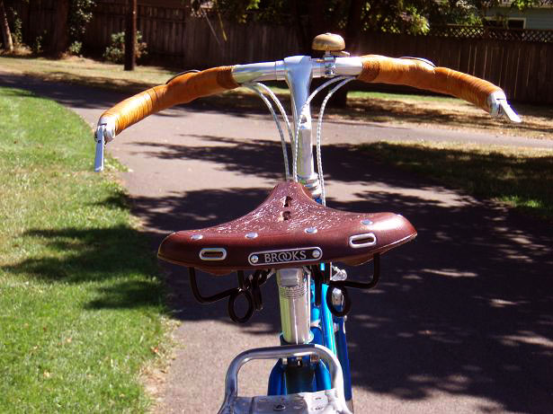 Peugeot UO-18 Mixte - saddle view