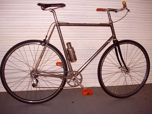 Serotta - side view