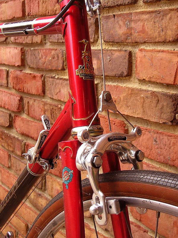 Raleigh Gran Prix - fork crown detail