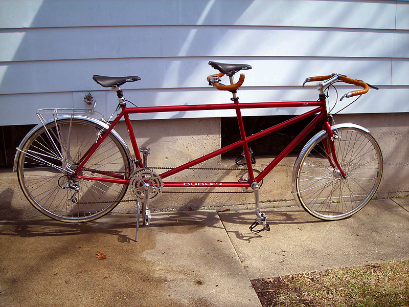 Burley Duet Tandem - driveside view