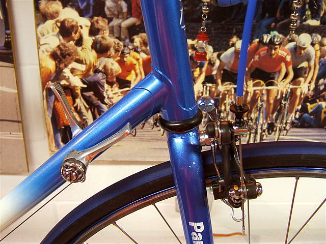 Panasonic DX-4000 - Headtube lug and fork