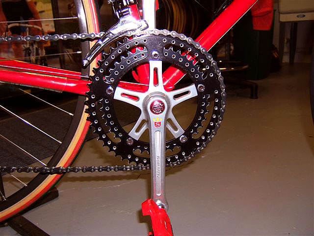 Panasonic DX-2000 - crankset detail