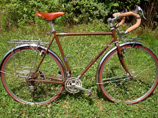Surly Travelers Check - side view unladen
