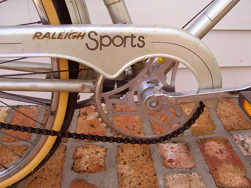 Raleigh Sports - chainring and guard