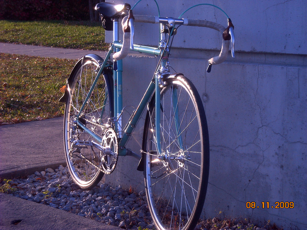 Bianchi Specialissima - front angle view