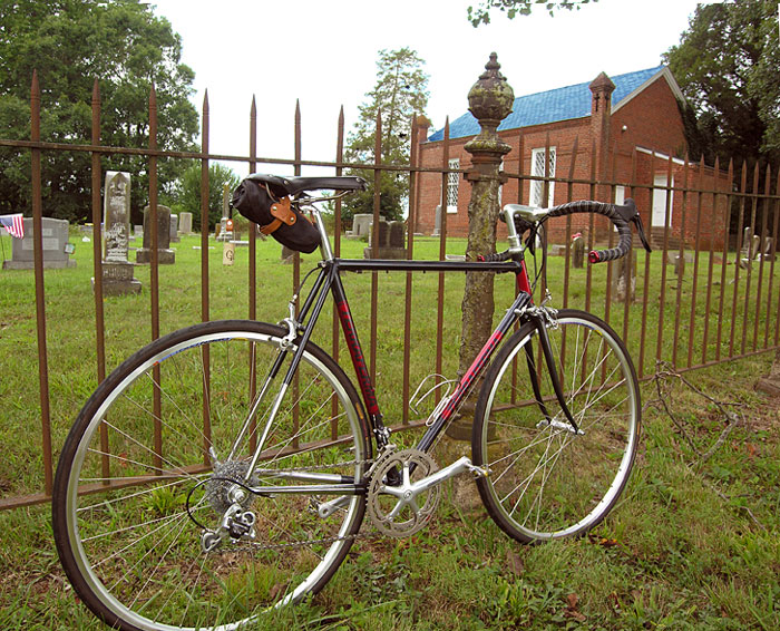 Terraferma Road Sport - side angled view