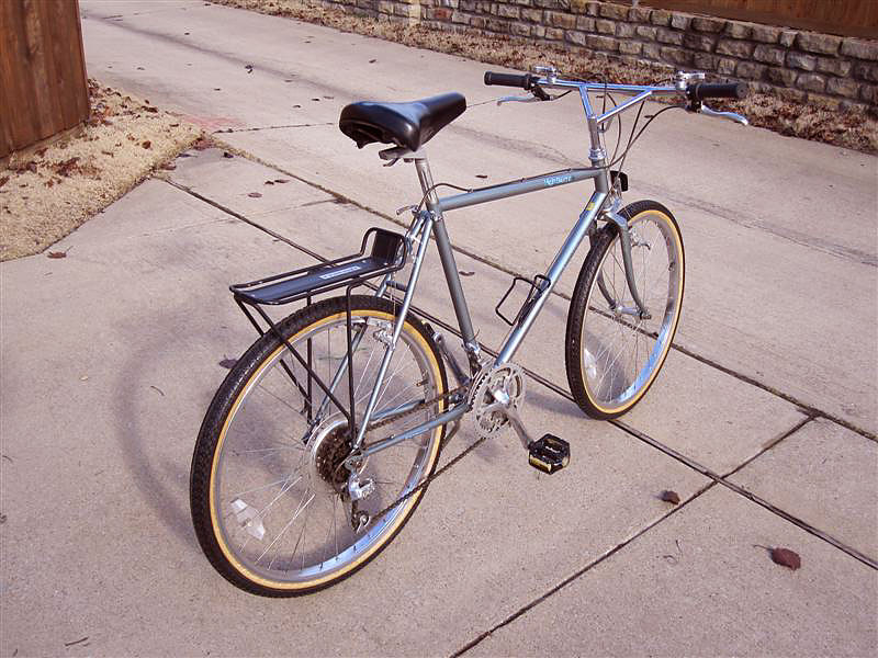 Schwinn High Sierra - rear angled view