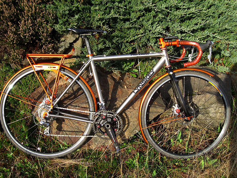 Lynskey Pro Cross - side view