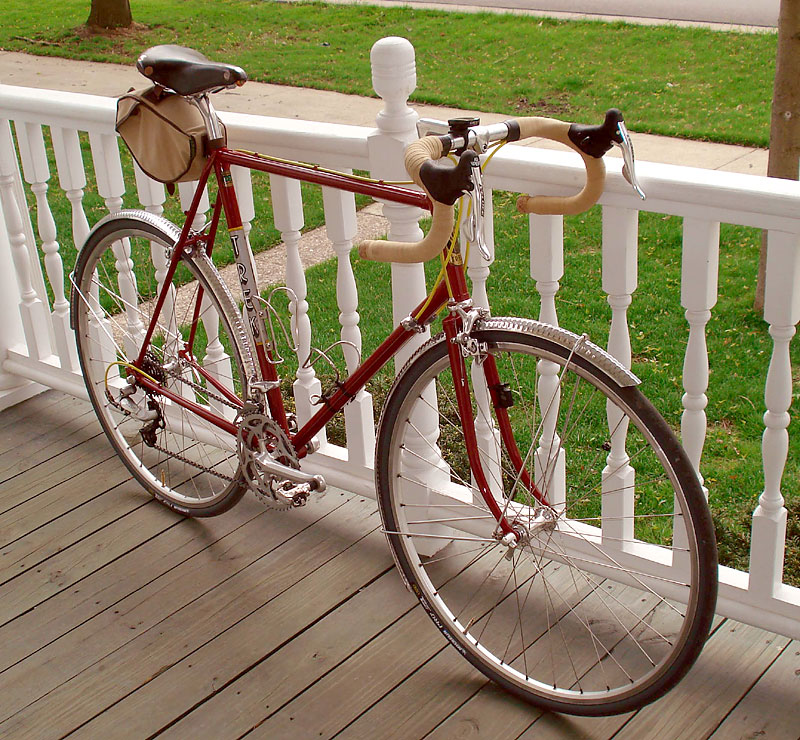 Trek 614 - angled view