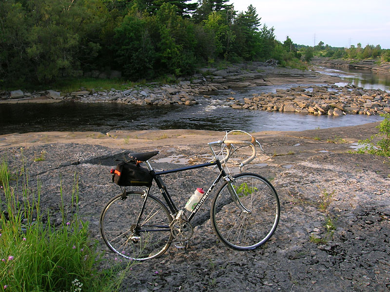 Peugeot UO 2006 - on the Black River Trail