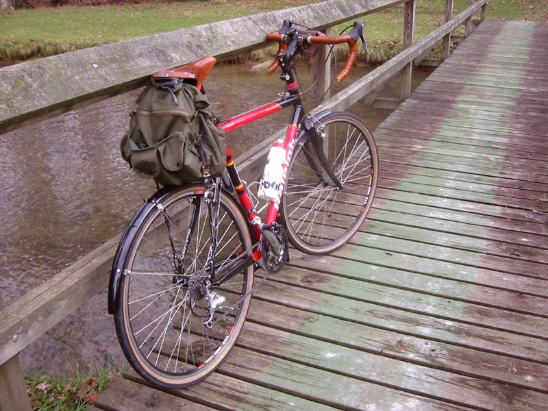 Raleigh Cross - rear quarter view