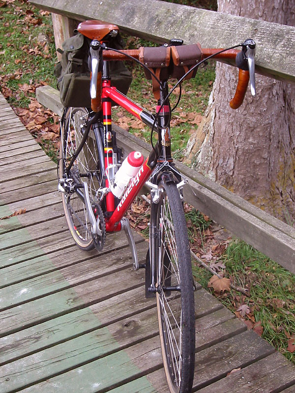 Raleigh Cross - Front quarter view