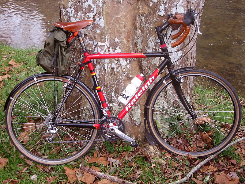 Raleigh Cross - driveside view