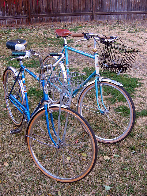 Rivendell Bleriot - with a little bike buddy