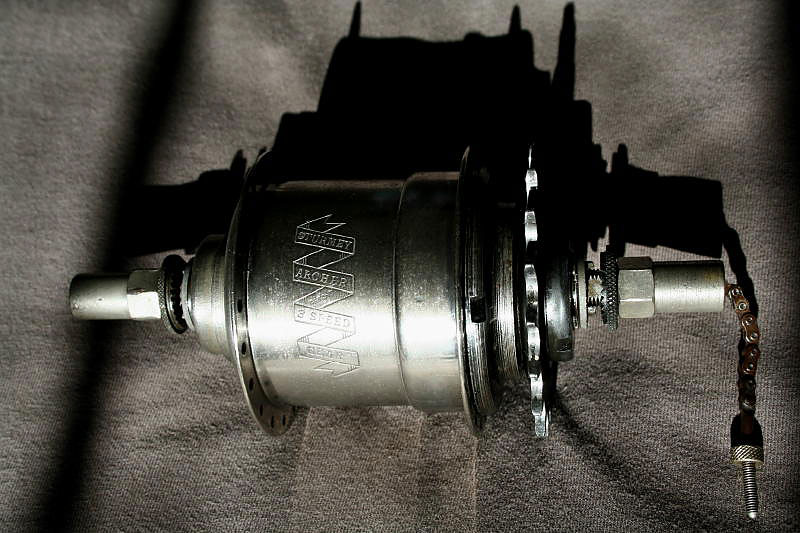 Sturmey-Archer Hub - top down view