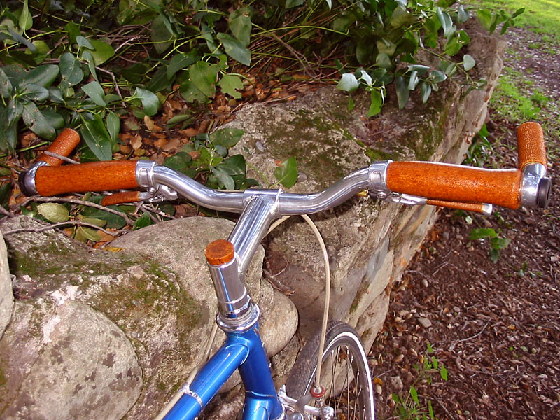 Peugeot - cockpit detail