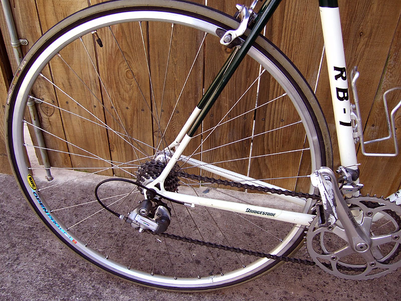 Bridgestone RB-1 - rear triangle detail