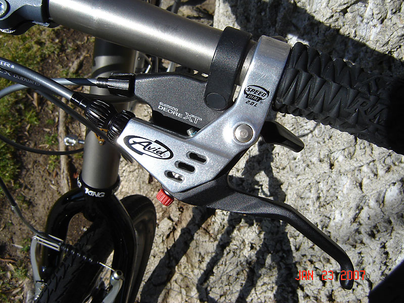 Ibis Ti Mojo - levers detail