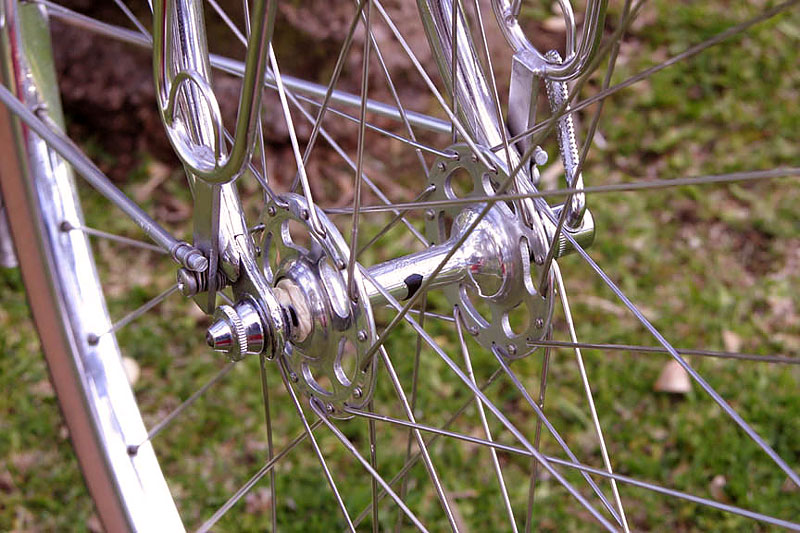 Motobecane Grand Record - front hub detail