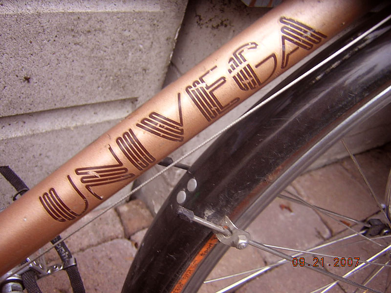 Univega Gran Turismo - downtube font