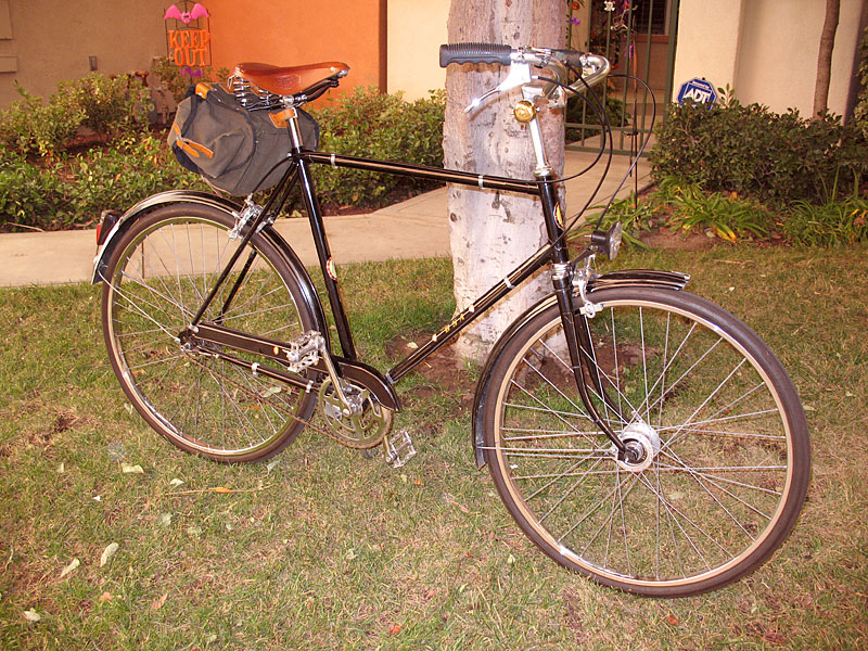 BSA 3-Speed - front quarter view