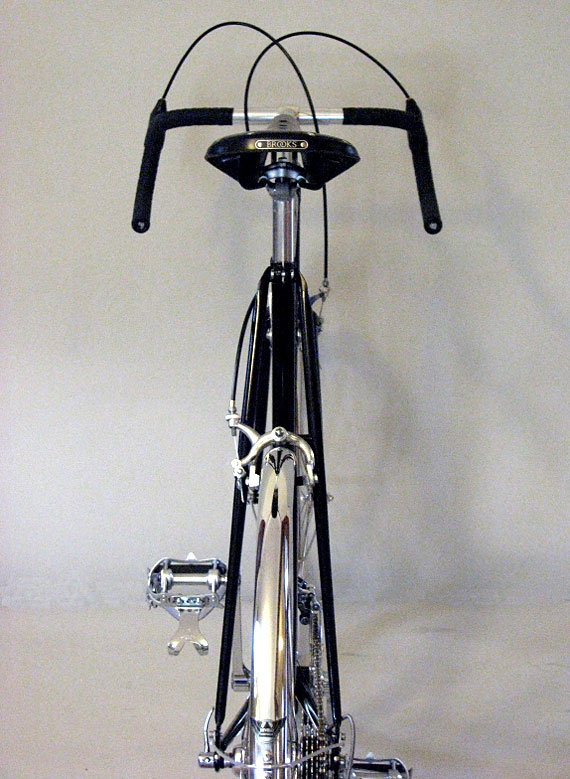 Retro Club Racer - tail end view