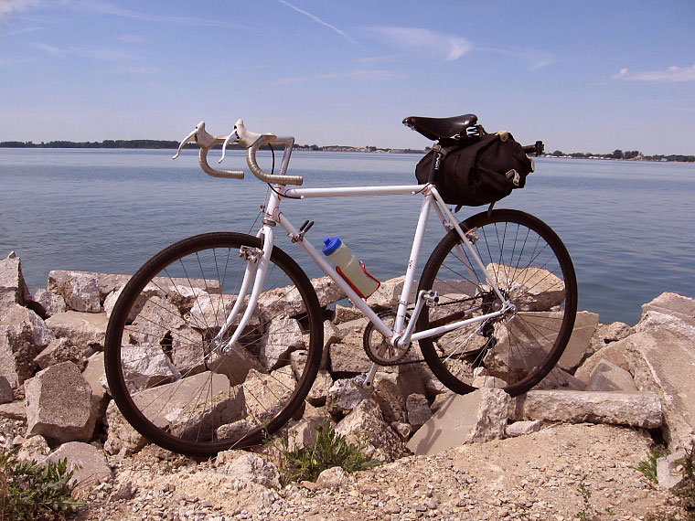 Gitane Tour de France - on the lake