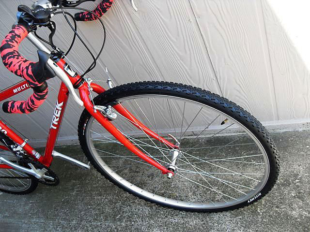 Trek 700 Multitrack - Front End Detail