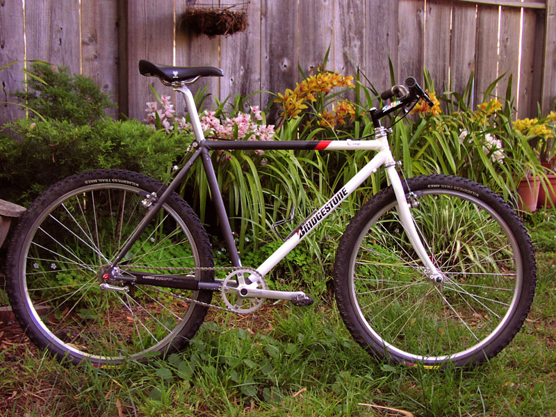 Bridgestone MB1 - side view