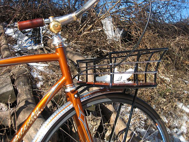 Bilenky Custom - headtube and cool basket