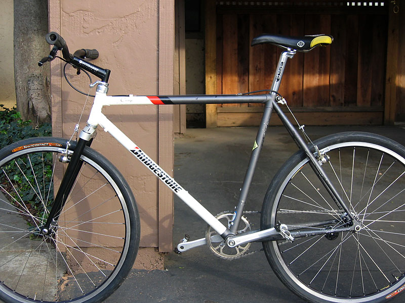 Bridgestone MB-1 - side view