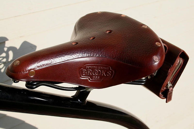 Highwheel - Brooks Saddle