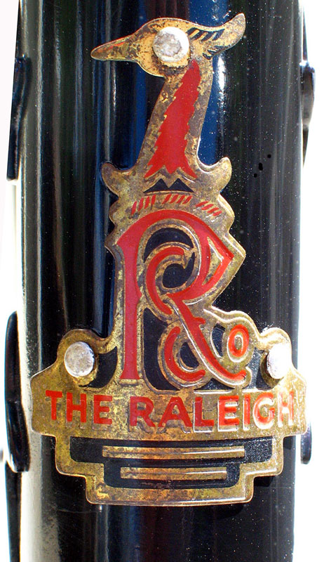 Raleigh Grand Prix - headbadge