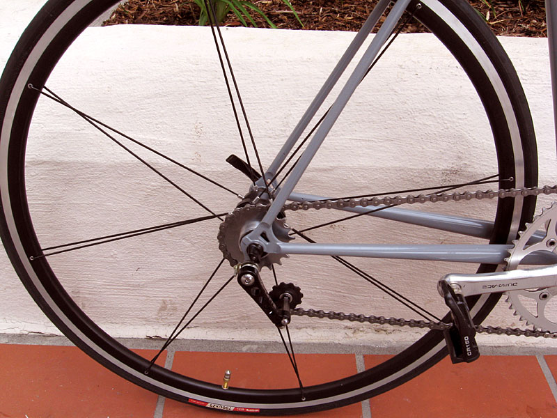 Colnago - low spoke wheel & tensioner