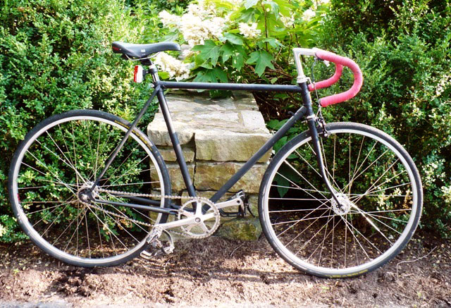 Peugeot - side view