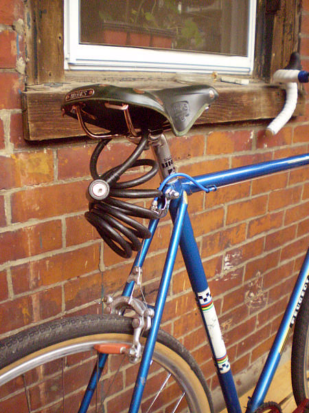 Peugeot Fixie - rear triangle detail