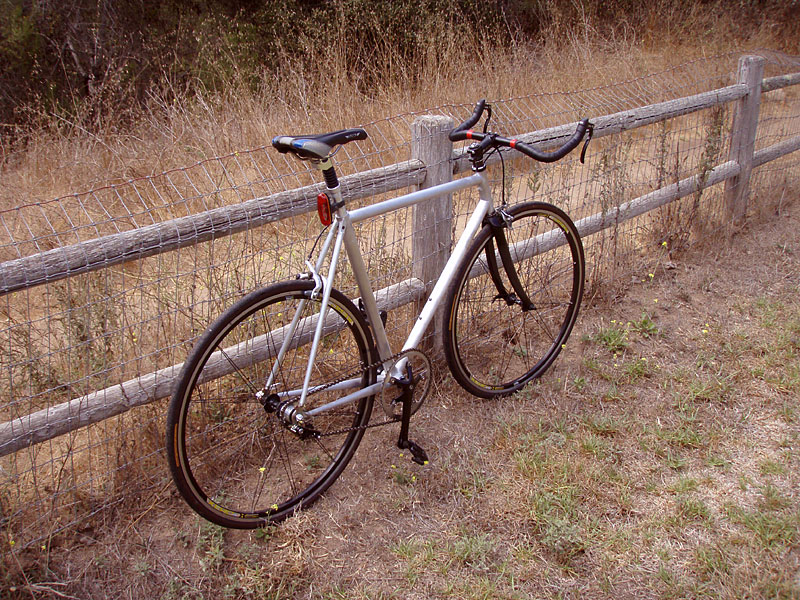 Trek 1000 - rear angle view