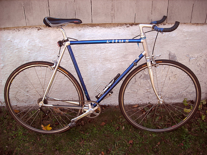 Vitus - side view