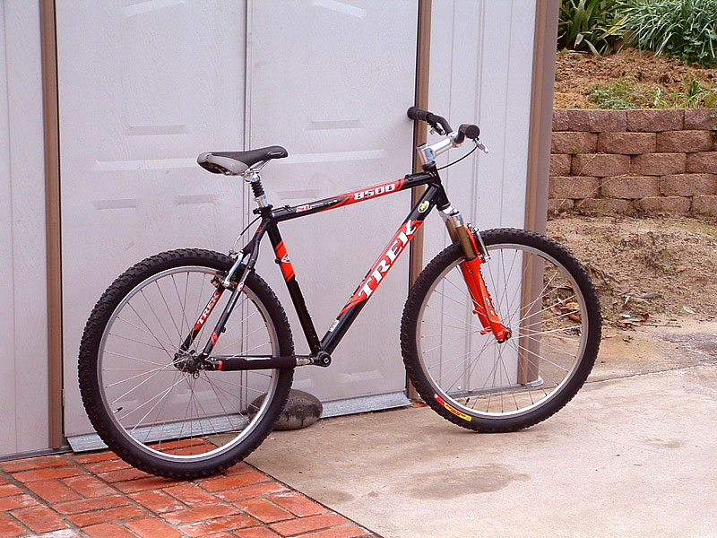 Trek 8500 - side view