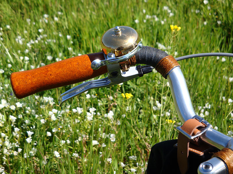 Puch Austro-Daimler Alpina - Bell detail