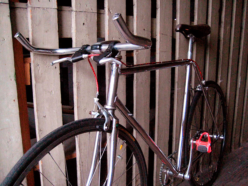 Scapin - front angled view