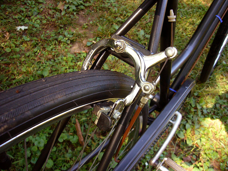 Huffy Sea Trails - brake clearance detail